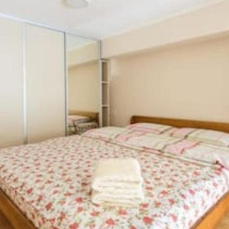 Smart House 11 Apartment Kiev Bagian luar foto