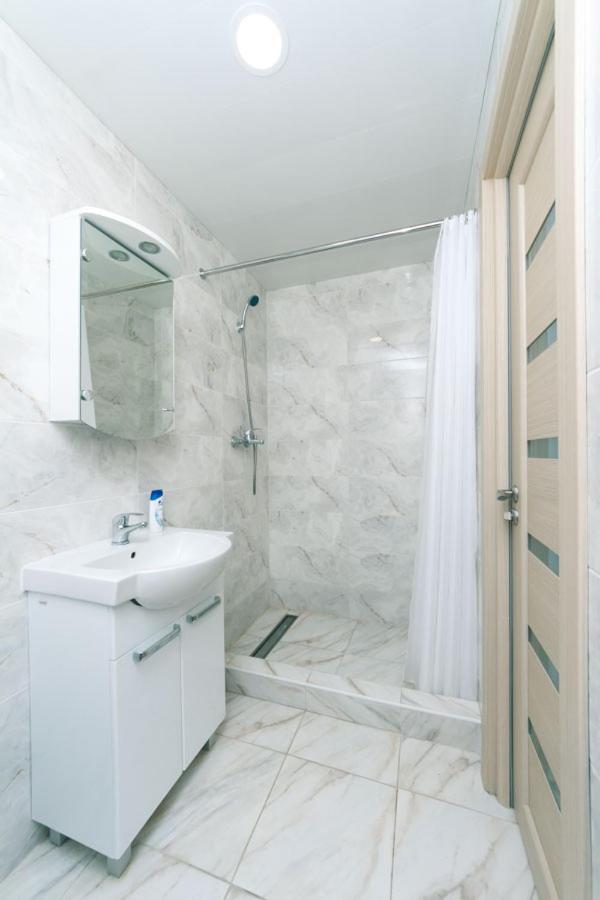 Smart House 11 Apartment Kiev Bagian luar foto