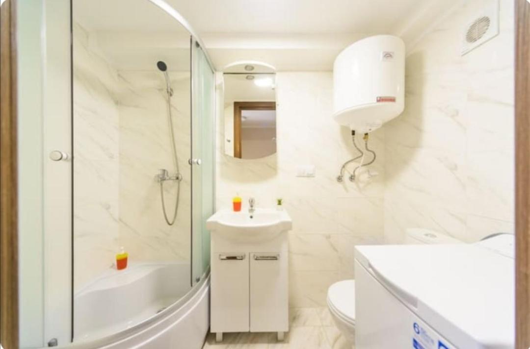 Smart House 11 Apartment Kiev Bagian luar foto